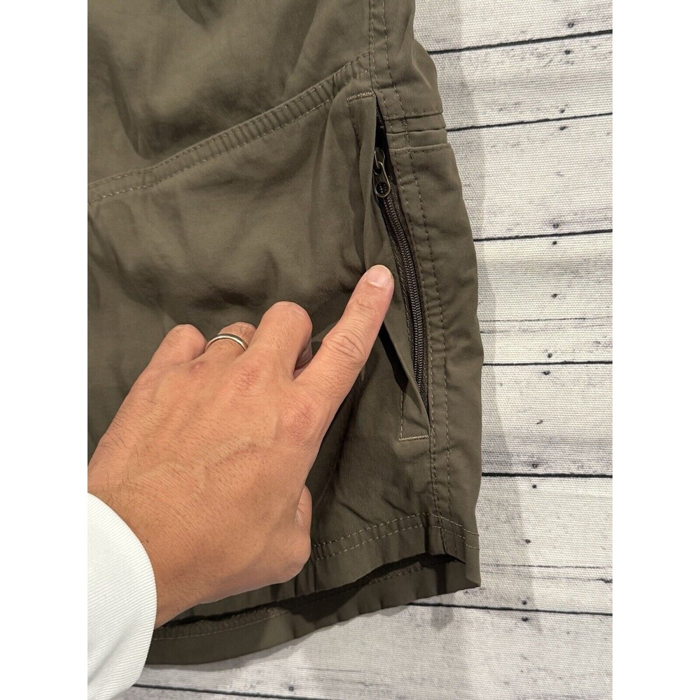KUHL Mens Renegade Shorts Sz 32 Olive Green Hiking Zip Pockets Stretch Outdoor - Picture 6 of 16